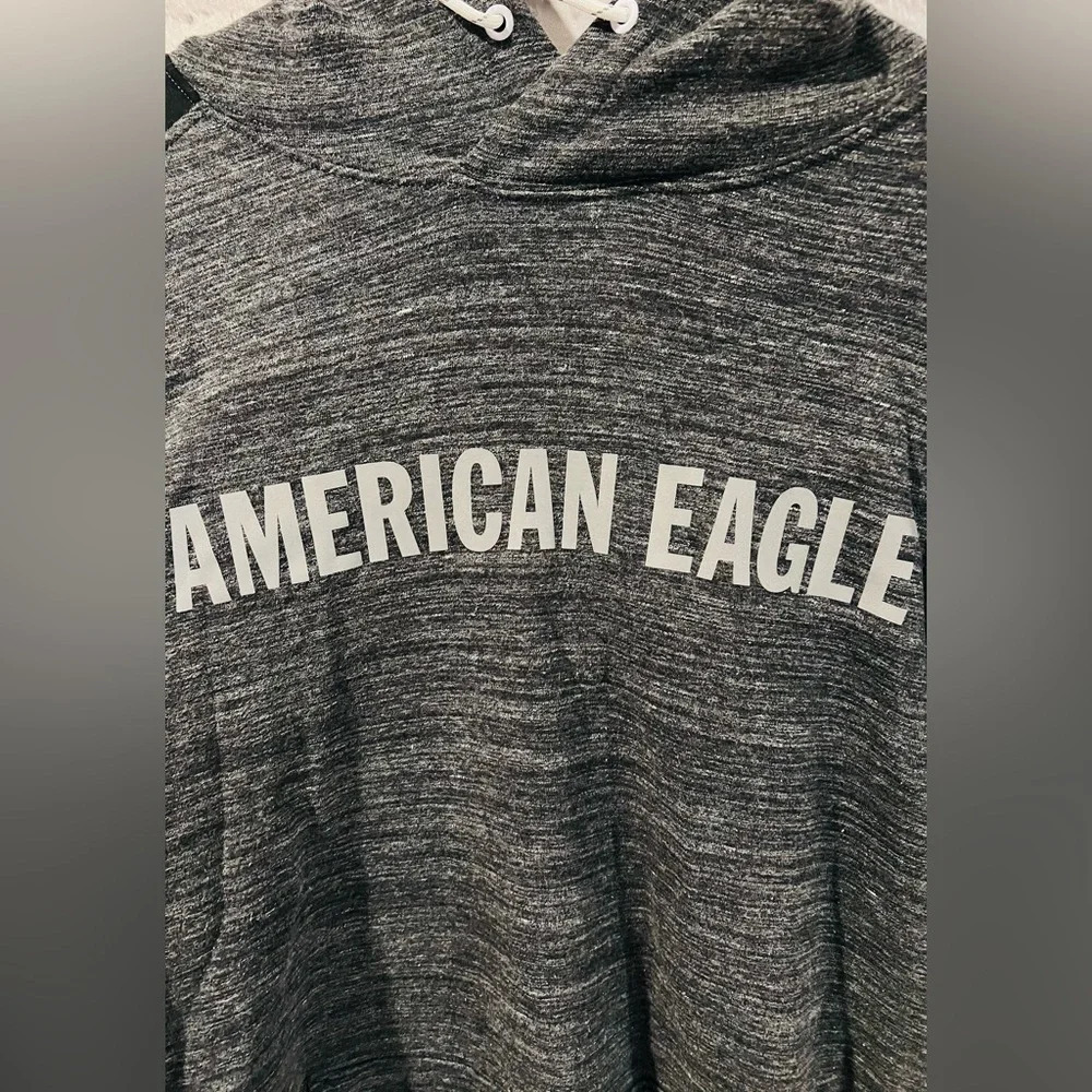 American Eagle Striped Reflective Performance Hoo… - image 5